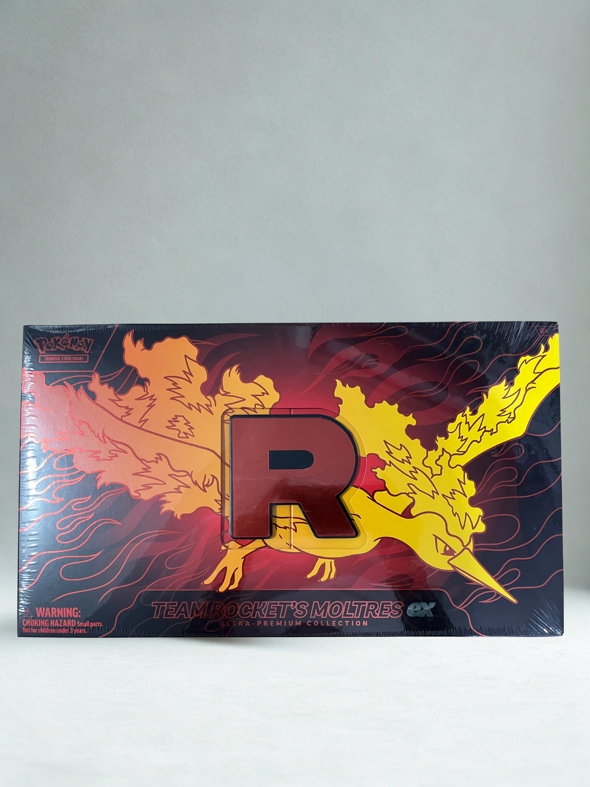 Team Rocket’s Moltres ex Ultra-Premium Collection